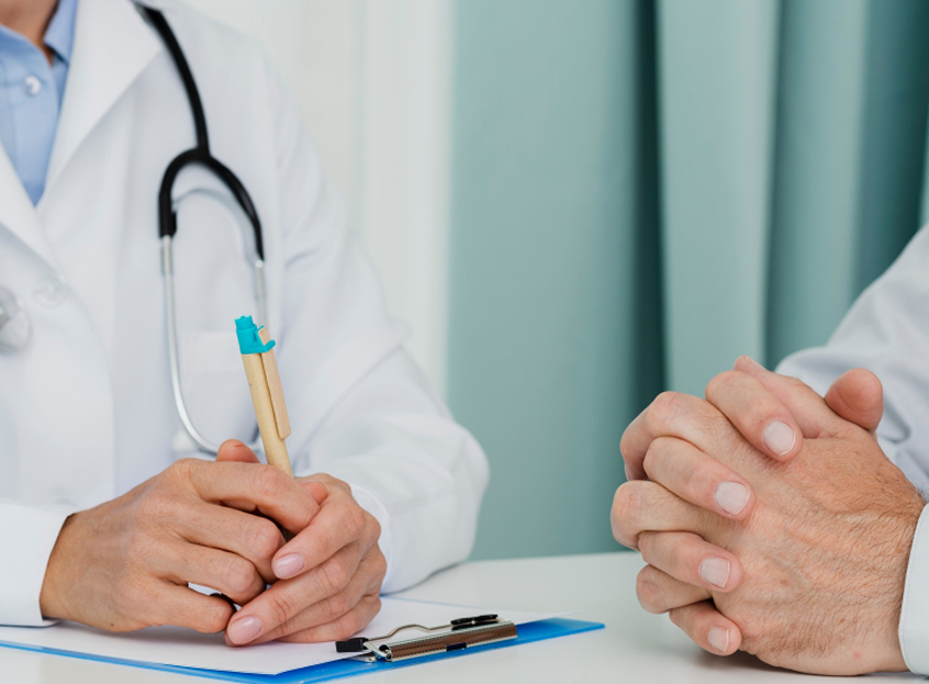 Patient consultation for comprehensive diagnostic health assessment in integrative medicine clinic